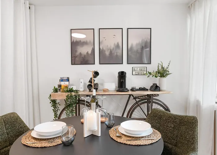 アパート Black Forest Design