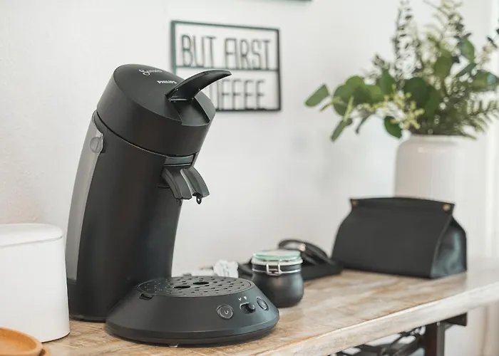 アパート Black Forest Design